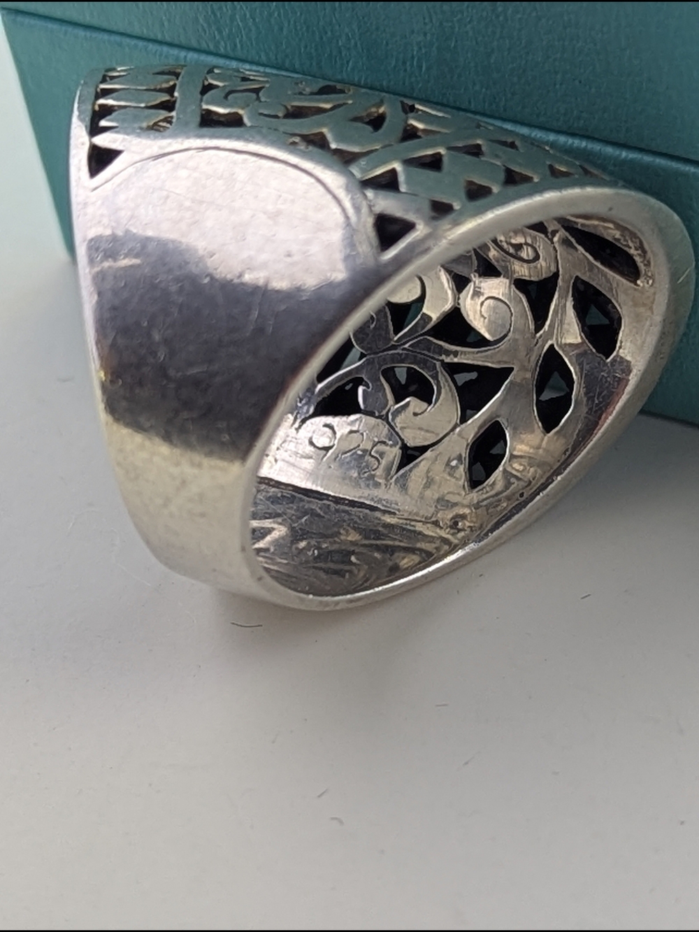 ✨ Vintage Sterling Silver Statement Filigree Shield Ring ✨ - Picture 5 of 8